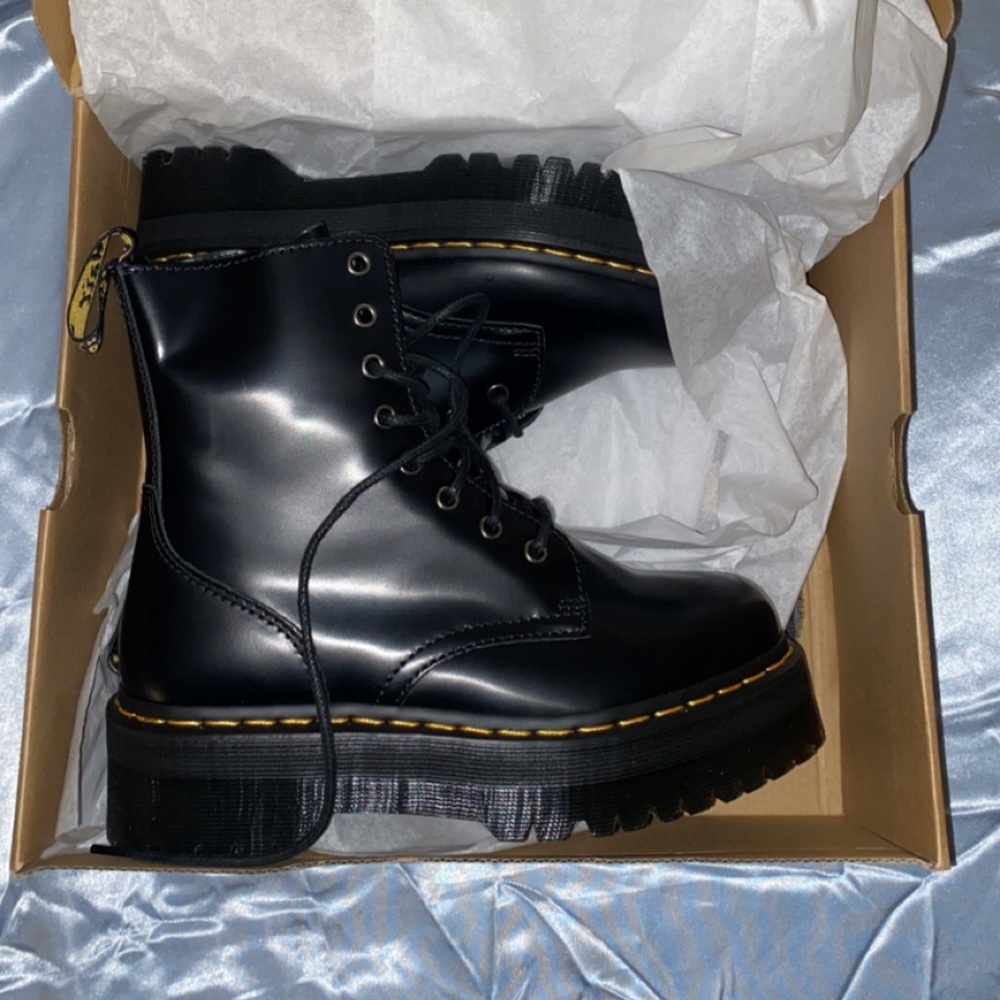 Dr. Martens Jadon Smooth Boots